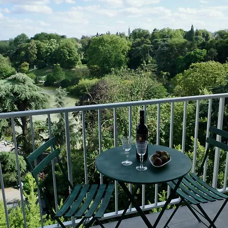 Avec Vue Imprenable Paris